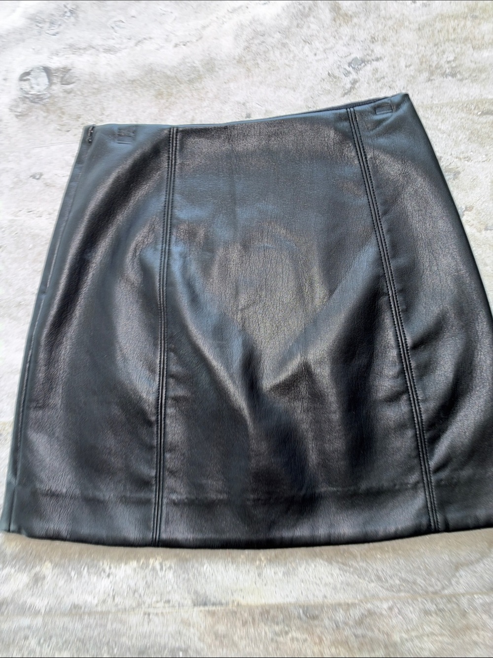 Babaton Black Mini Skirt - Picture 7 of 7